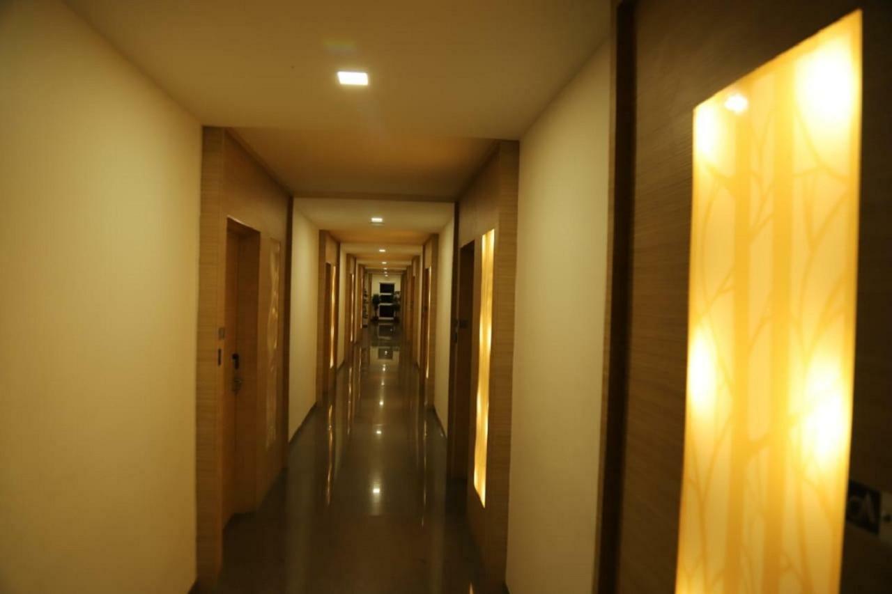 Hotel Abis Grand Coimbatore Bagian luar foto